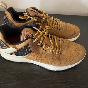 Nike Men's Brown Sneakers